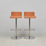 613488 Bar stools